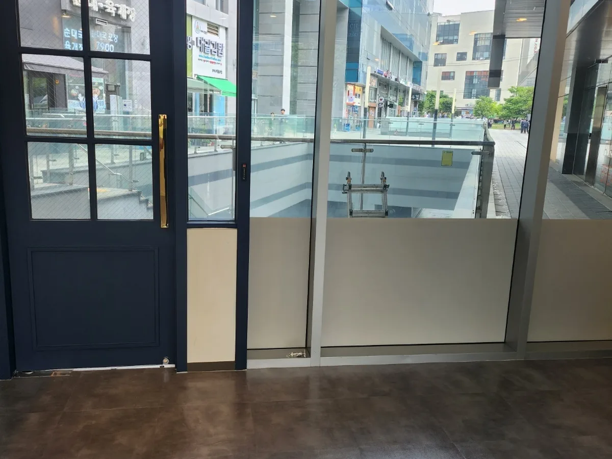 남구 삼산동 사무실 마감재 파티션 구역 위생청소 사례 - 행진크린